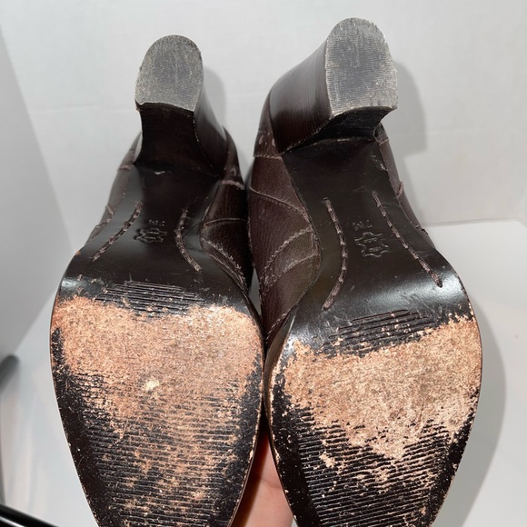 MICHAEL Michael Kors Oxford Brown Rippled Tall Leather 3"Heeled Boots EUC - Picture 8 of 9